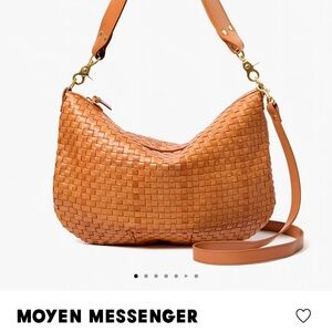 *Clare V Moyen Messenger*